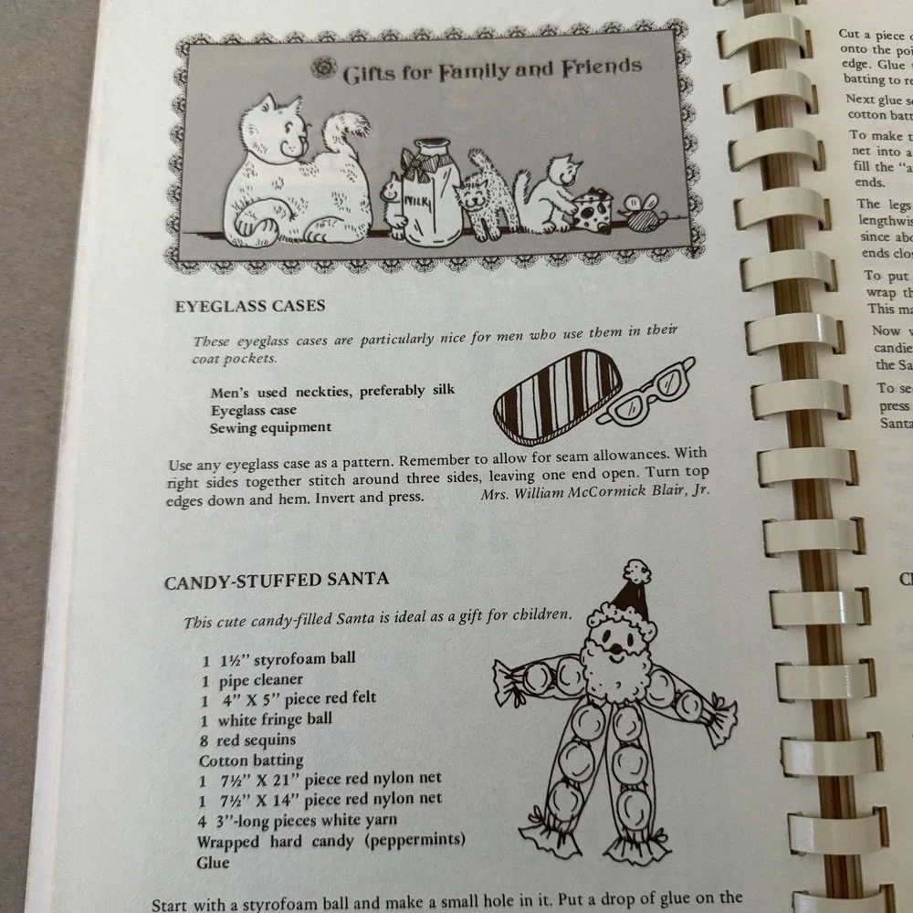 Vintage 1970s  Think Christmas Cookbook Junior League Washington DC Recipes